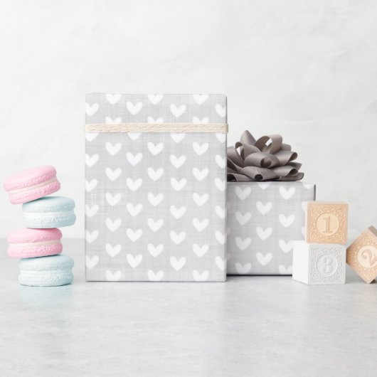 Papier Cadeau Cœurs blancs sur lin gris clair (Baby Shower)