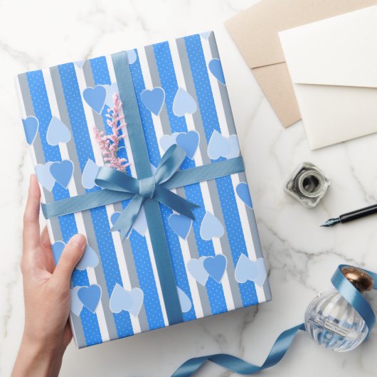 Papier Cadeau Cœurs de la Saint-Valentin sur fond rayé (Cadeaux)