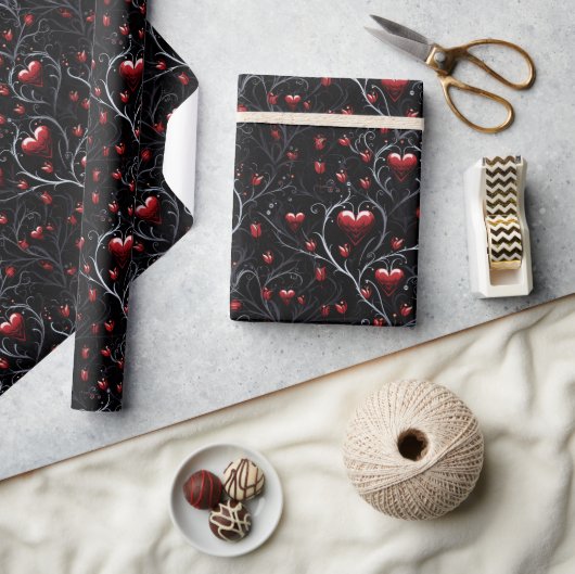 Papier Cadeau Cœurs rouges gothiques gris métal lignes fines (Artisanat)