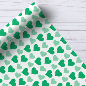 Papier Cadeau Coeurs verts de charme sur papier blanc