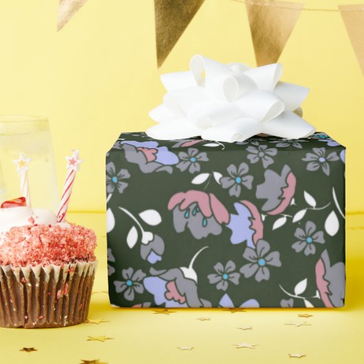 Papier Cadeau Conception florale sur fond noir (Fête d'anniversaire)