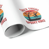 Papier Cadeau Conceptions de chemise Halloween Thick Thighs Spoo (Coin rond)