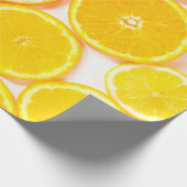 Papier Cadeau Coupes d'agrumes de couleur dégradante sur fond bl (Coin)