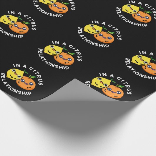 Papier Cadeau Dans Une Relation Citrus Funny Fruit Pun Dark BG (Coin)