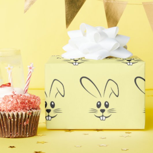 Papier Cadeau De Mignons lapins Sur Jaune (Fête d'anniversaire)