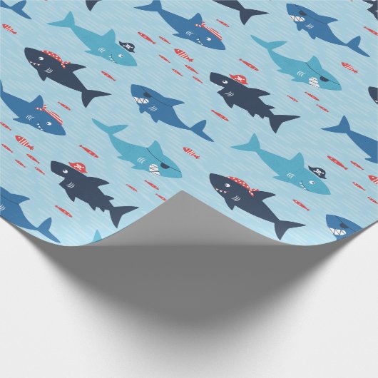 Papier Cadeau De mignons requins drôles avec des casquettes pira (Coin)