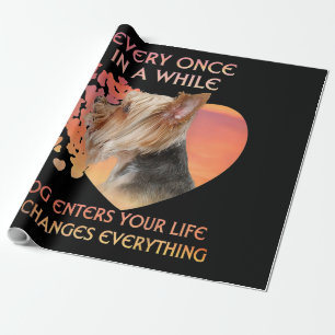 Papier Cadeau De Temps En Temps Un Chien Entre Dans Le Yorkshire