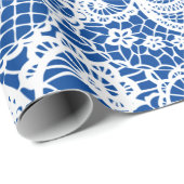 Papier Cadeau Dentelle blanche sur papier d'enveloppement bleu (Coin rond)
