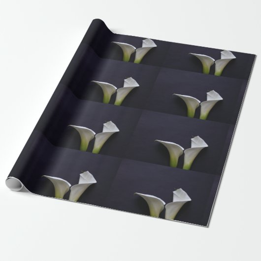 Papier Cadeau Deux lys calla sur le noir (Déroulé)