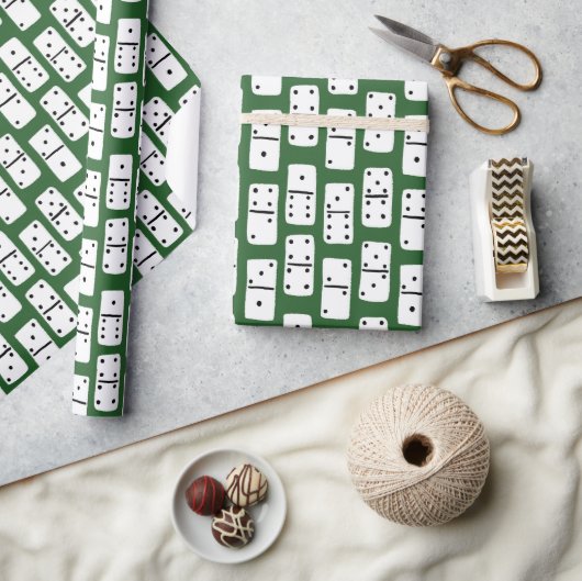 Papier Cadeau Dominos blancs avec points noirs sur motif vert (Artisanat)