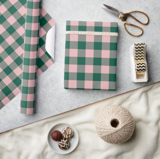 Papier Cadeau Écru moderne de Noël Plaid Buffalo Vert Rose (Artisanat)