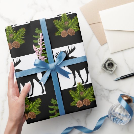 Papier Cadeau Élan rustique avec branches de pin (Cadeaux)