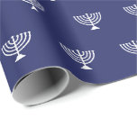 Papier Cadeau Elégant bleu marine blanc juif menorah motif<br><div class="desc">Elégant bleu marine et blanc menorah juive motif simple minimaliste cadeau moderne papier enveloppant. Motif menorah blanc sur arrière - plan bleu marine foncé. Ce papier d'emballage est idéal pour Hanoukka,  Chanukah,  bar mitzvah,  bat mitzvah,  Shabbat et les fêtes juives.</div>