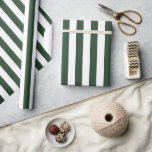 Papier Cadeau Elégant chasseur Motif rayé vert et blanc<br><div class="desc">Papier d'emballage simple à rayures vertes - parfait pour les mariages,  douches nuptiales,  anniversaires masculins et Noël.</div>