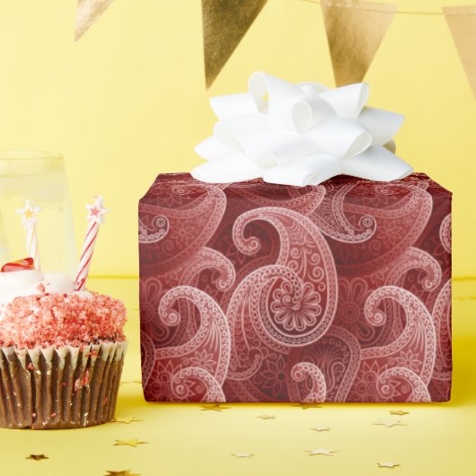 Papier Cadeau Élégant Motif Red Paisley (Fête d'anniversaire)