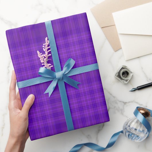 Papier Cadeau En vichy Motif  violet (Cadeaux)