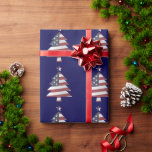 Papier Cadeau Étoiles et rayures Snowy Christmas Tree Patriotiqu<br><div class="desc">Étoiles et rayures Snowy Patriotique Noël Arbre Motif Bleu Vacances Papier Cadeau</div>