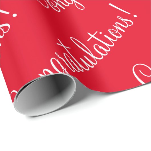 Papier Cadeau Félicitations White Script Red Graduation  (Coin rond)