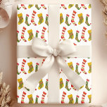 Papier Cadeau Festive Stockings Noël<br><div class="desc">Enveloppez vos cadeaux de vacances dans un charme douillet avec ce papier d'emballage de Noël gai. Un motif festif de bas colorés remplis de cadeaux et de bonbons évoque la chaleur et la joie de la saison. Parfait pour ajouter une touche de nostalgie à vos cadeaux de vacances</div>