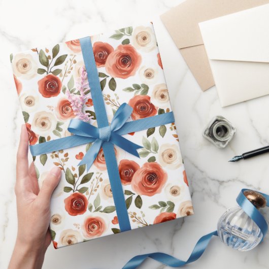 Papier Cadeau Fête de mariage rouge crème cœurs et fleurs (Cadeaux)