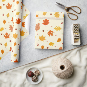 Papier Cadeau Feuilles d'automne, noix de chêne et Motif de Rowa