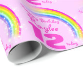 Papier Cadeau Filles nom âge arc-en-ciel d'anniversaire modèle e (Coin rond)
