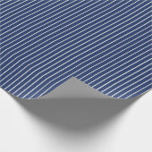 Papier Cadeau Fines rayures blanches sur fond bleu foncé (Coin)