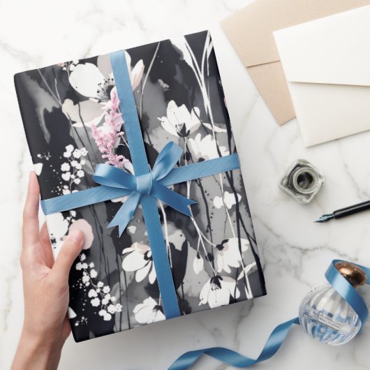 Papier Cadeau Fleurs Abstraites — Élégance Monochrome Rose (Cadeaux)