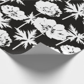 Papier Cadeau Fleurs blanches sur noir. (Coin)