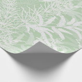 Papier Cadeau Fleurs blanches sur vert clair. (Coin)