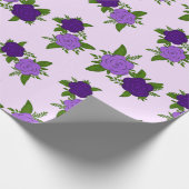 Papier Cadeau Fleurs bleues et violettes avec motif violet (Coin)