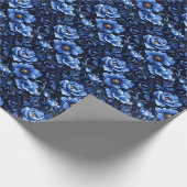 Papier Cadeau Fleurs Bleues sur Fond Noir (Coin)