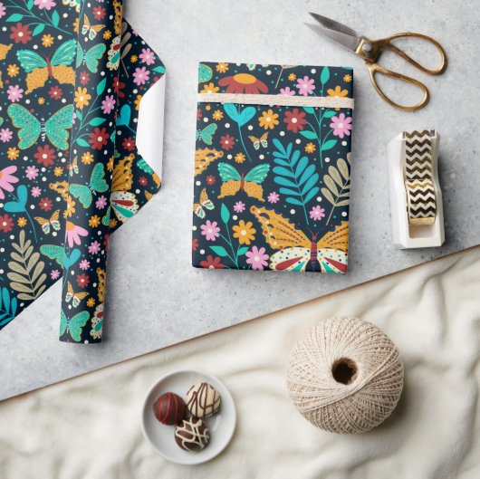 Papier Cadeau Fleurs colorées et papillons motif (Artisanat)