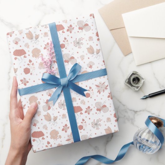 Papier Cadeau Fleurs esquissées sur fond blanc (Cadeaux)