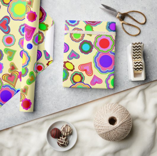 Papier Cadeau Fleurs Groovy Hearts (Artisanat)
