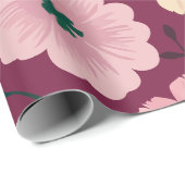 Papier Cadeau Fleurs roses douces sur fond marron profond (Coin rond)