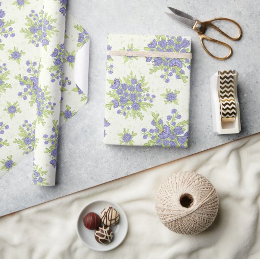 Papier Cadeau Fleurs violettes lilas florales de printemps (Artisanat)