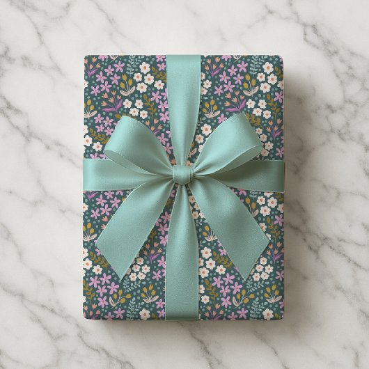 Papier Cadeau Floral Ditsy quotidien dans les tons bijoux