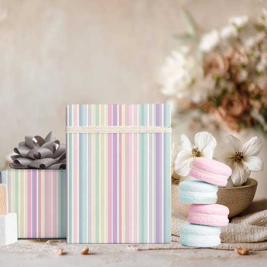 Papier Cadeau fond à rayures arc-en-ciel