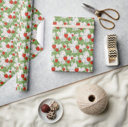 Papier Cadeau Fraises et fleurs roses et blanches (Artisanat)