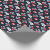 Papier Cadeau Fraises, Fleurs, Feuilles sur bleu marine (Coin)
