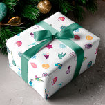 Papier Cadeau Fun Colorful et Cheerful Christmas Emoji Pattern<br><div class="desc">Célébrez une saison pleine d'émotions différentes, de la joie, du rire, de l'amour, des moments spéciaux et des défis inattendus avec notre design de papier d'emballage de Noël coloré et joyeux d'inspiration émoji. Notre design capte différentes émotions et symboles de Noël avec nos amusantes icônes de style émoji. Un design...</div>