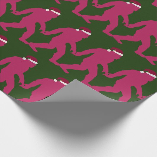 Papier Cadeau Fun & Whimssical Bigfoot Père Noël en vert et rose (Coin)
