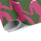 Papier Cadeau Fun & Whimssical Bigfoot Père Noël en vert et rose (Coin rond)