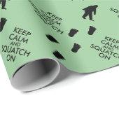 Papier Cadeau Gardez le calme et le Squatch sur le papier (Coin rond)