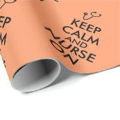 Papier Cadeau Gardez le calme et soignez sur la coutume de (Coin rond)