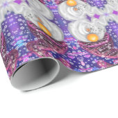 Papier Cadeau Gnome Drôle En Casquette Violet Chante Une Chanson (Coin rond)