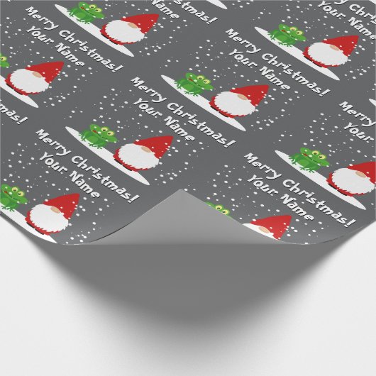 Papier Cadeau Gnome with green frog cartoon funny Christmas (Coin)