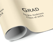 Papier Cadeau Grad bold letter name class of 20XX yellow pastel  (Coin rond)