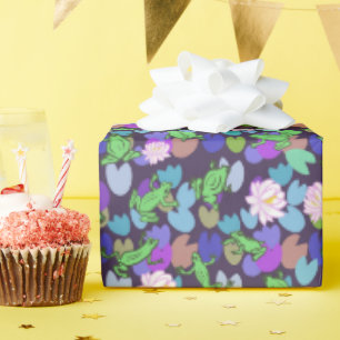 Papier Cadeau Grenouilles vertes et coussinets de Lily sur bleu
